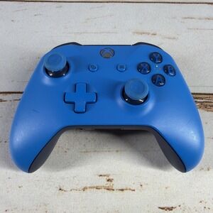 Microsoft Xbox One Wireless Controller 1708 Blue Worn Sticks No Cover Used